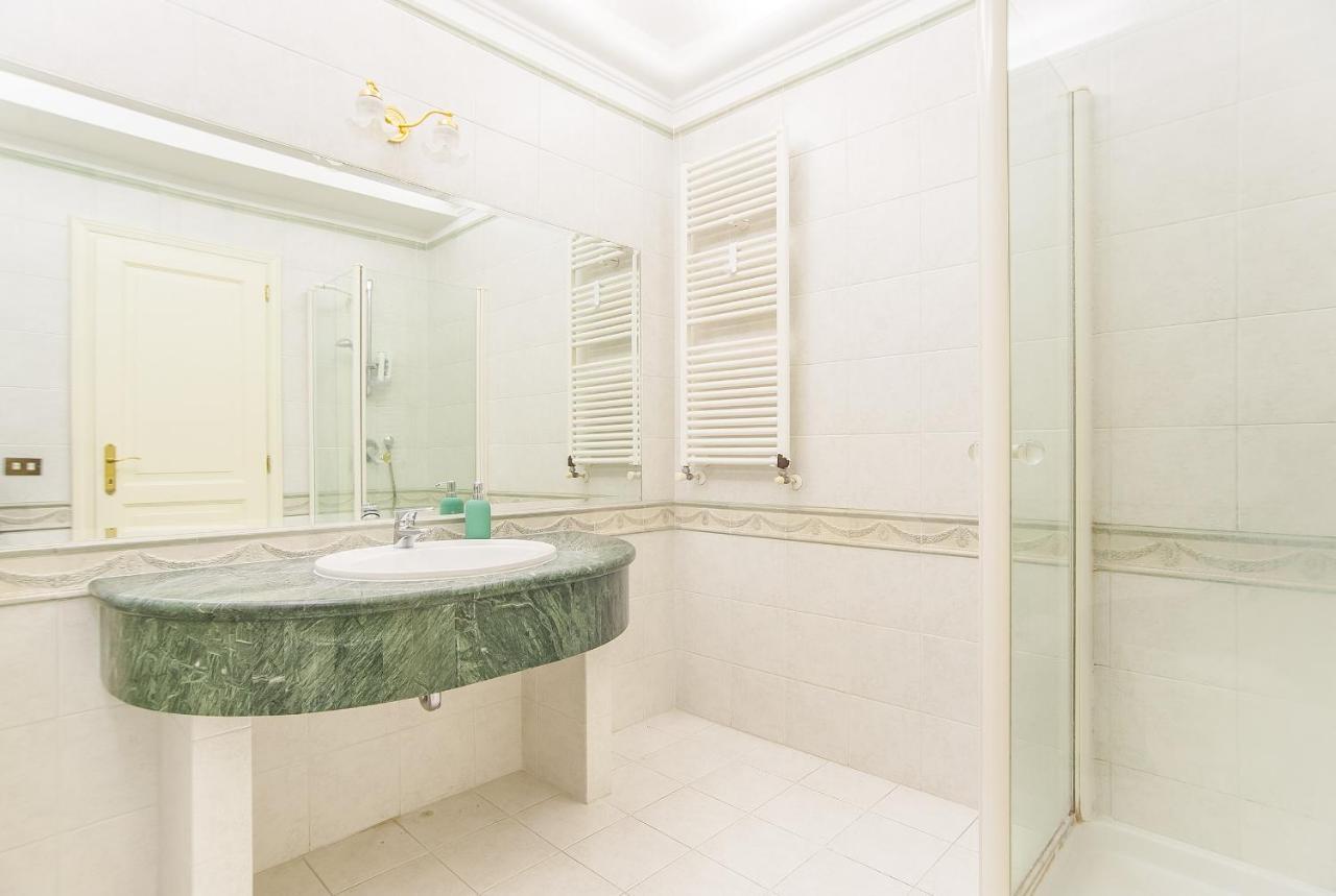 Apartamento Eur Luminous And Large Family Terrace