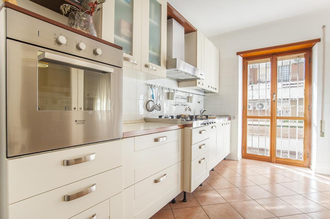 Apartamento Eur Luminous And Large Family Terrace