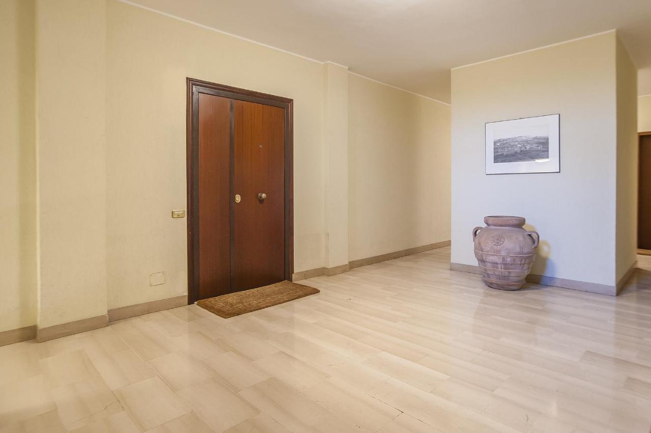 Apartamento Eur Luminous And Large Family Terrace Roma